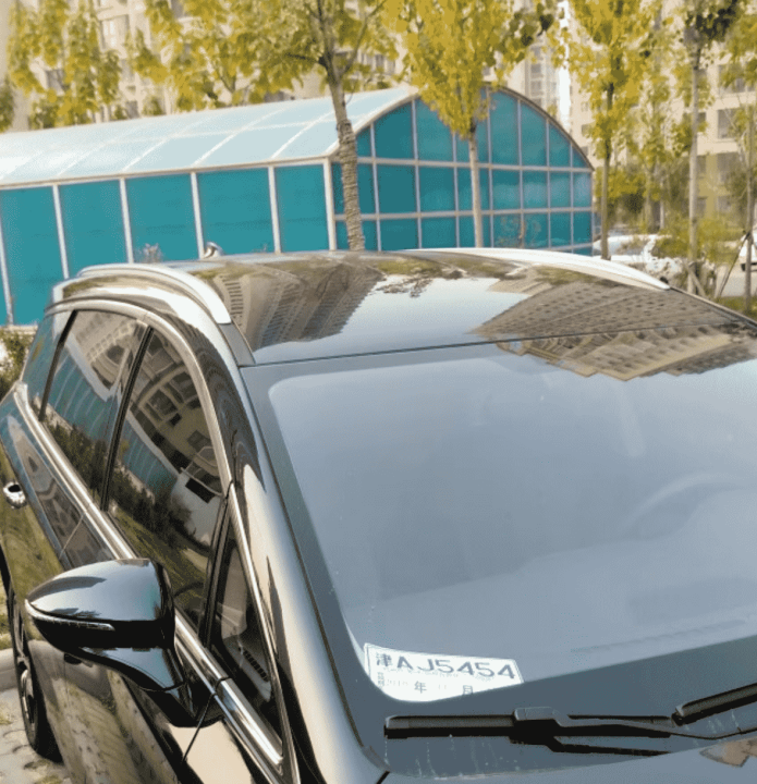 Thanh dọc giá nóc BYD M6